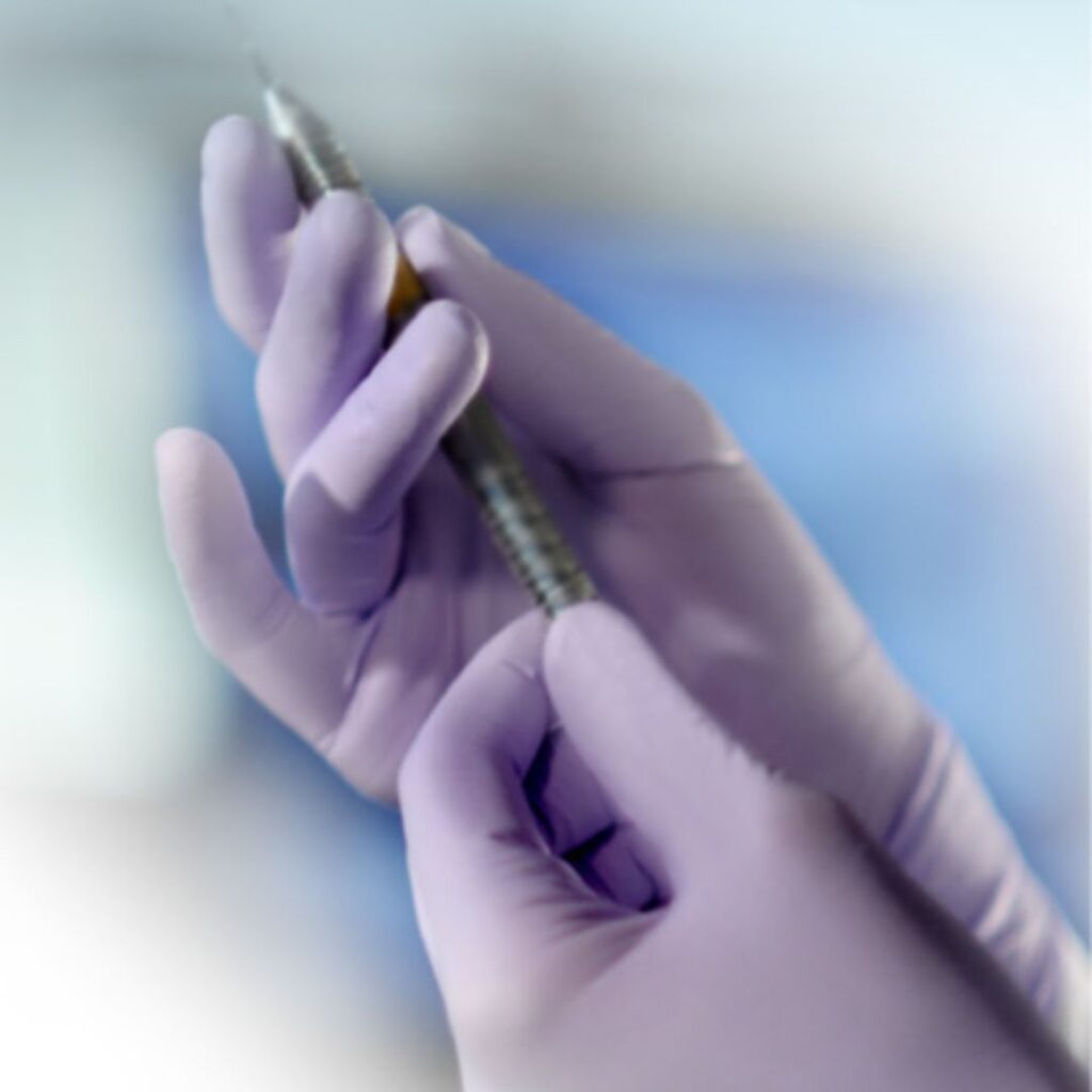 Halyard LAVENDER Nitrile Exam Gloves 250/box AdvanTech Sterilizers